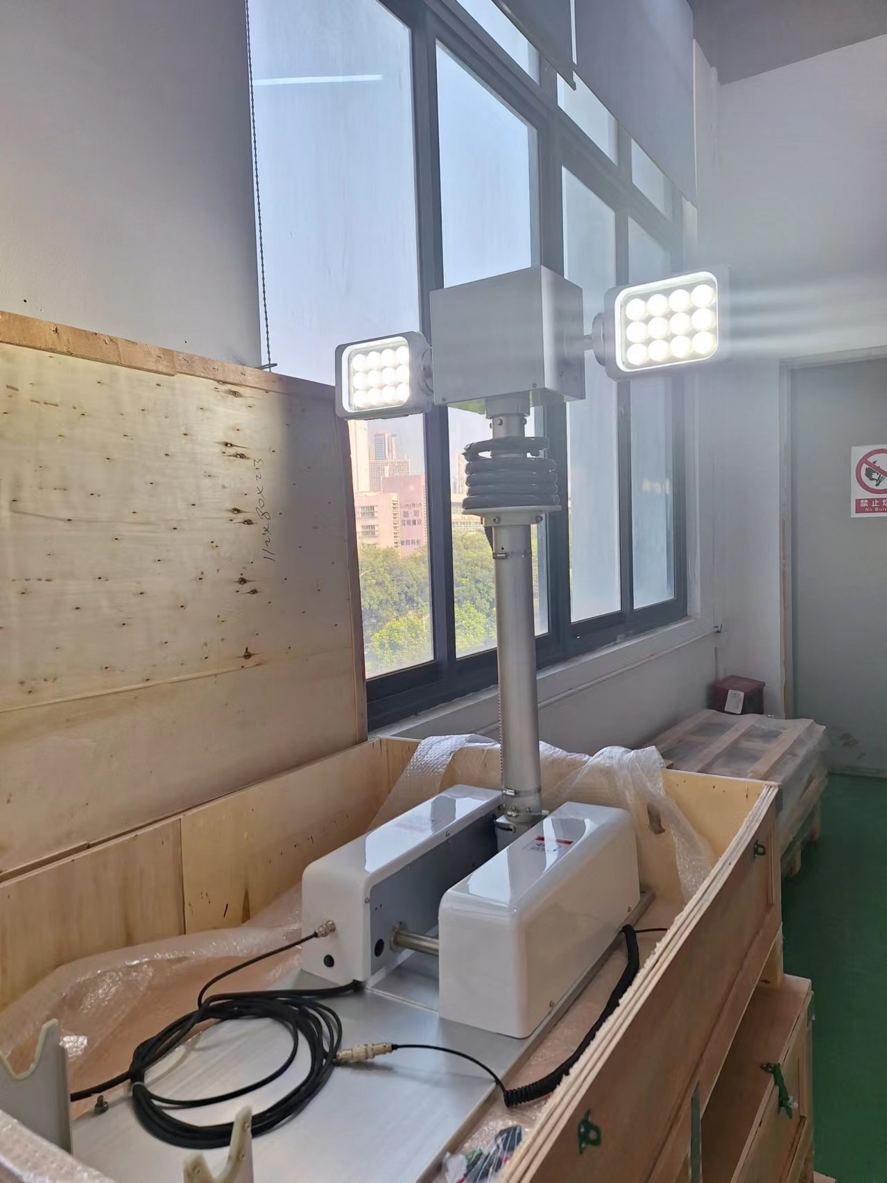 LED升降灯工程抢险照明 手动远程控制 480w 华锐智创