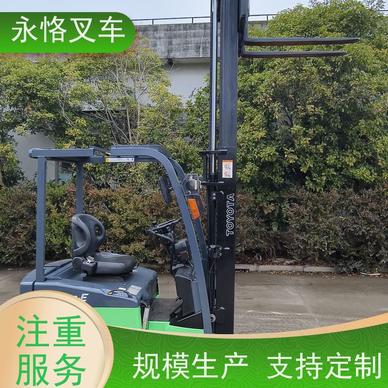 永恪叉车出租 丰田1.8吨牵移试三门架 5.5米2018年车 操作简单