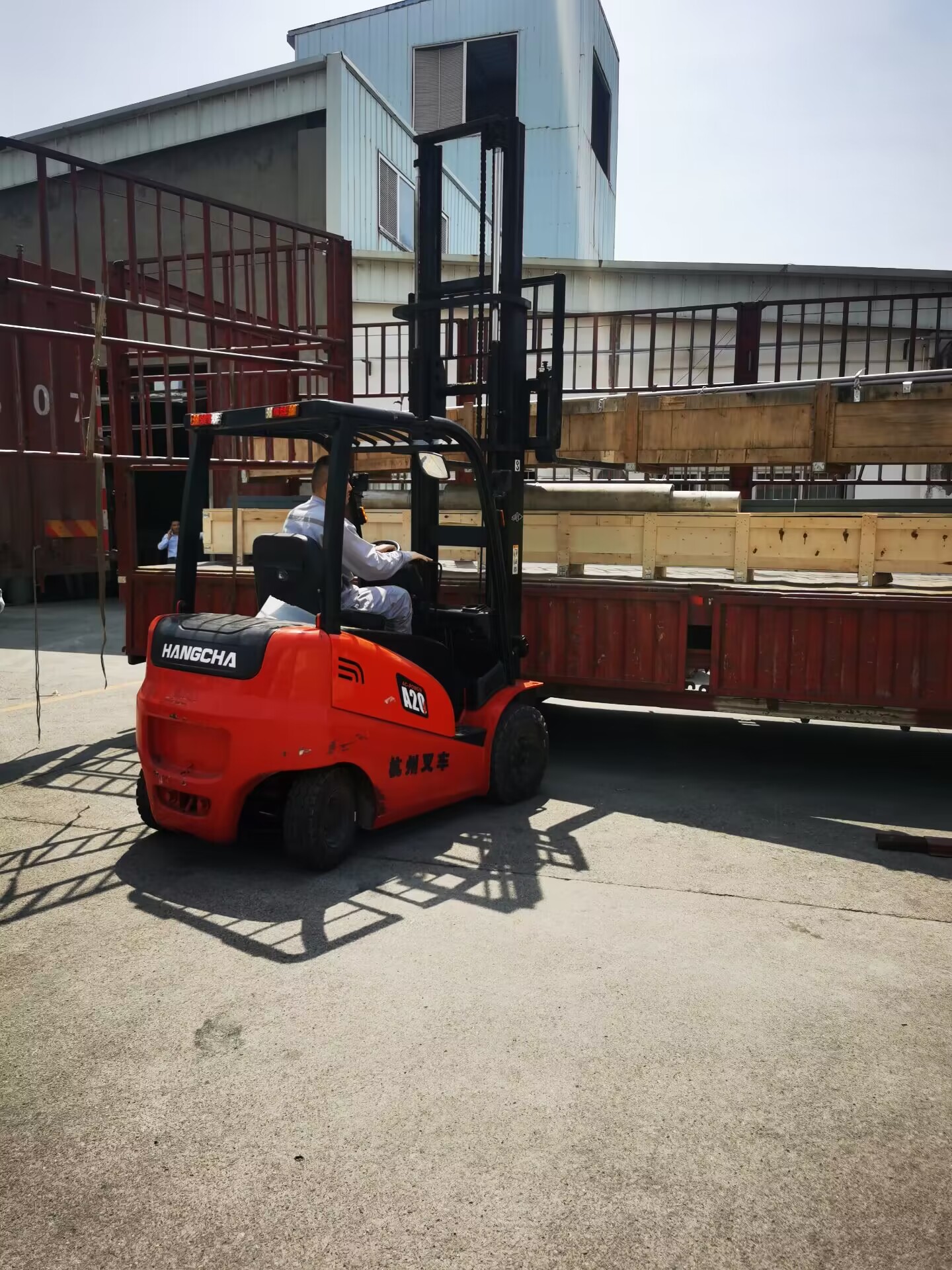 重庆四维叉车租赁 海克斯蜘蛛车曲臂车 高空作业平台出租销售