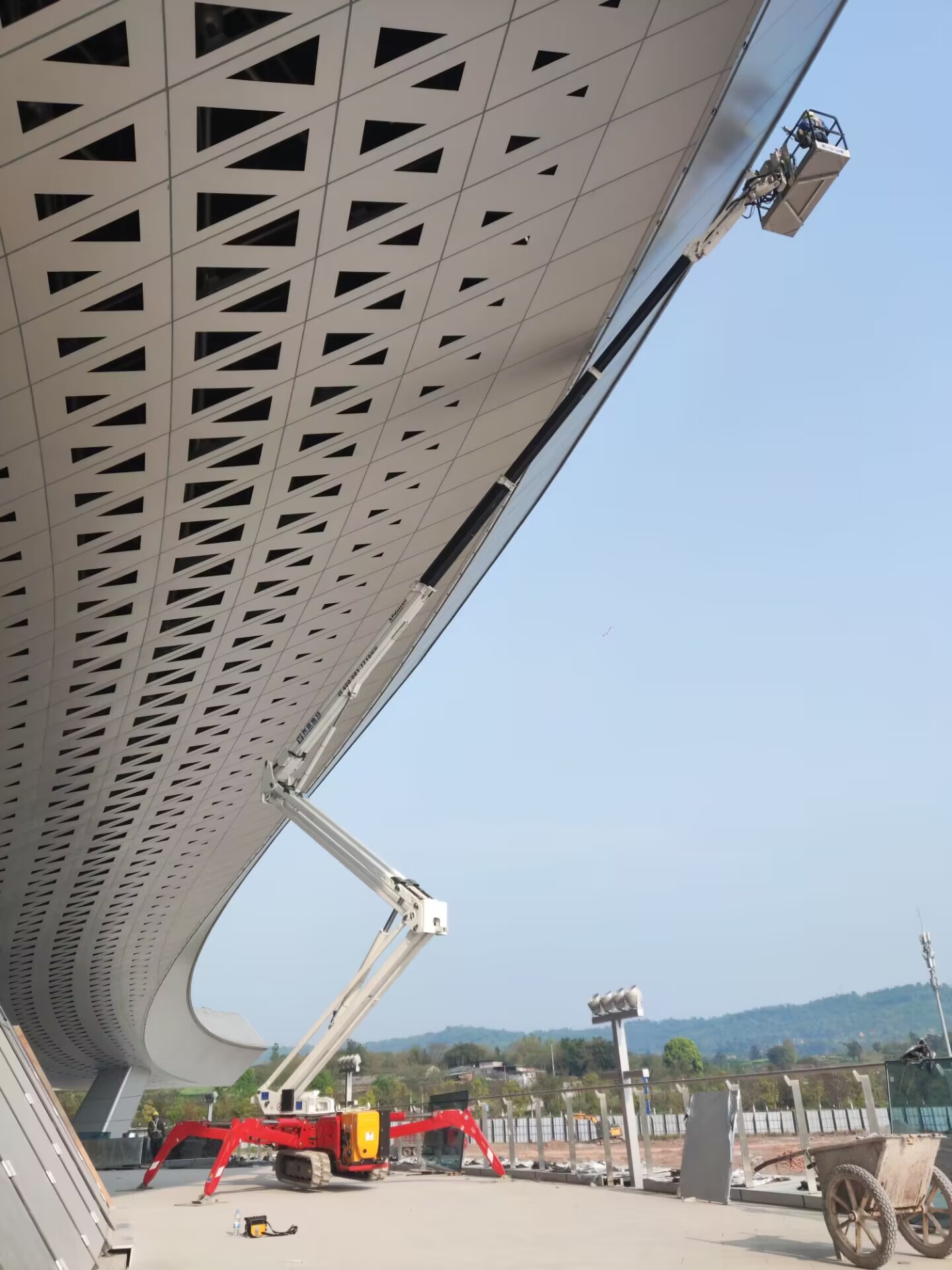 重庆四维叉车租赁 海克斯蜘蛛车出租出售 普雷斯特高空作业车供应
