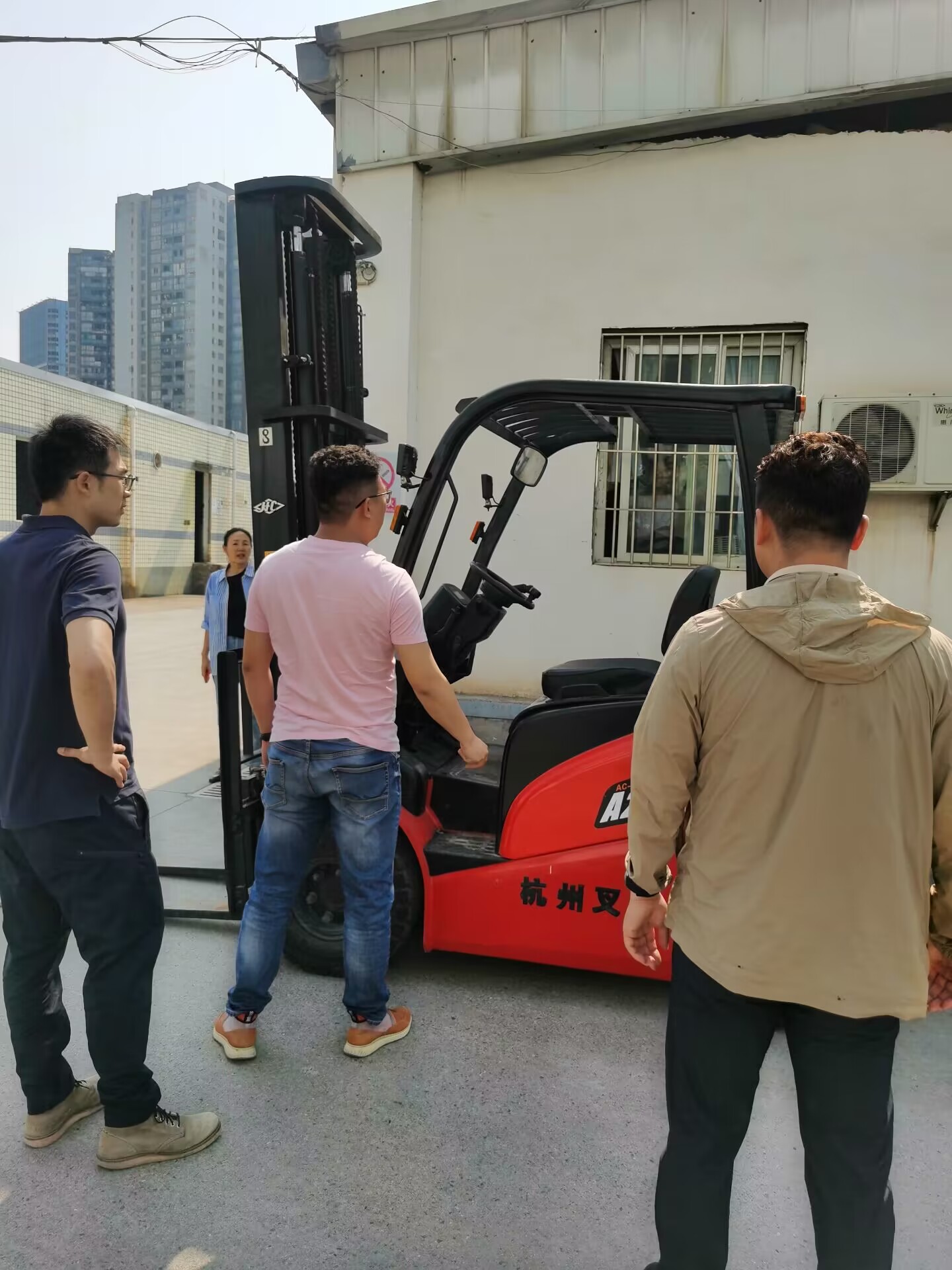 渝北四维叉车租赁上牌 年审叉车代办回收 二手叉车销售公司电话
