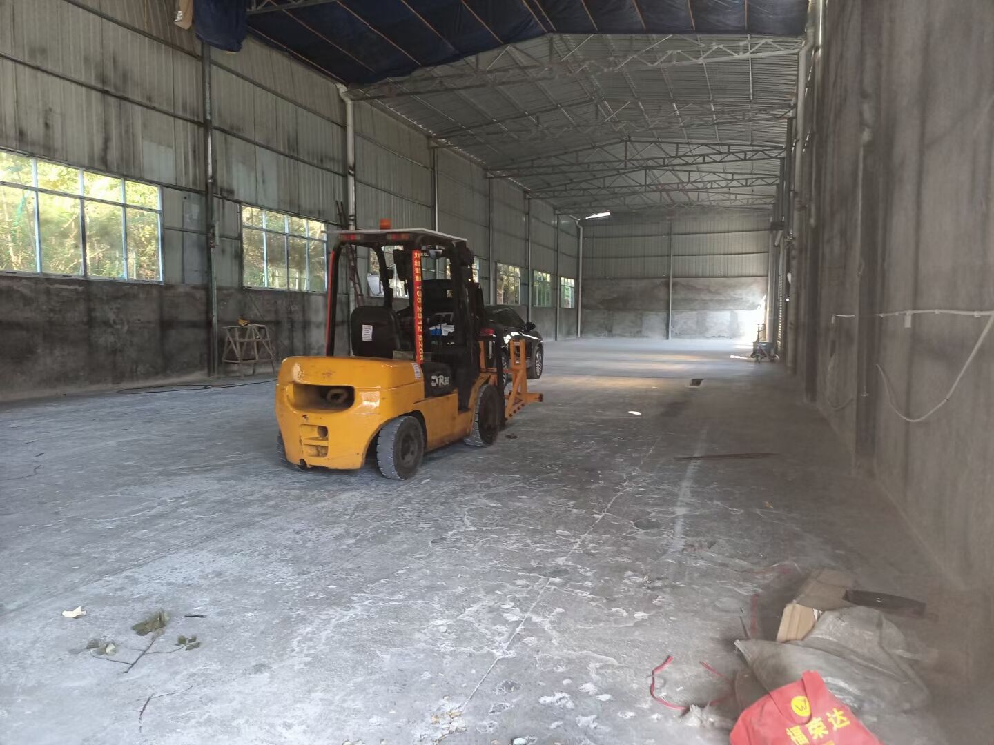 标准燃油叉车出租 模具产业园叉车租赁公司 普雷斯特高空平台电话