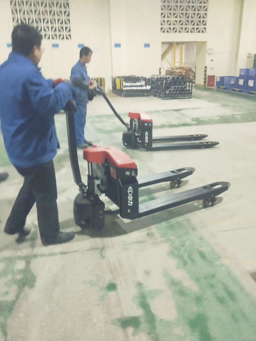 中力叉车 中力叉车维修及维修 重庆叉车维修电话 1.5吨小金刚叉车