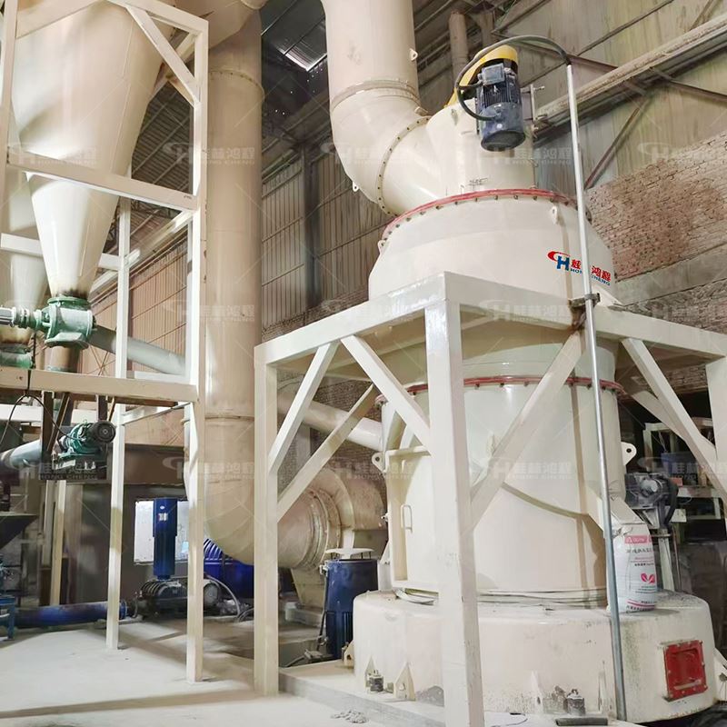 鸿程白云石碳酸钙磨粉机器50吨粉磨机带除尘系统