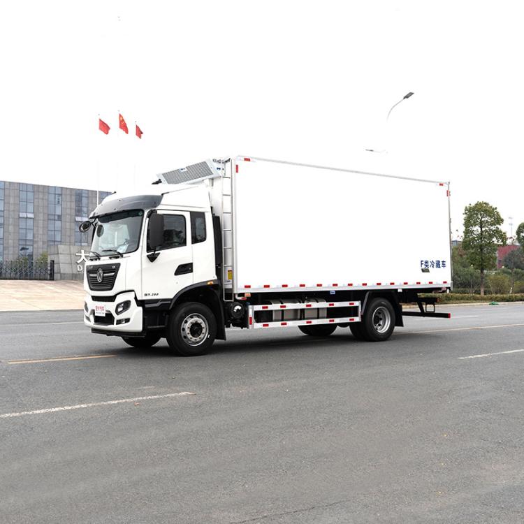 东风天锦6.8米冷藏车 自动挡 气囊桥星耀版 独立冷机