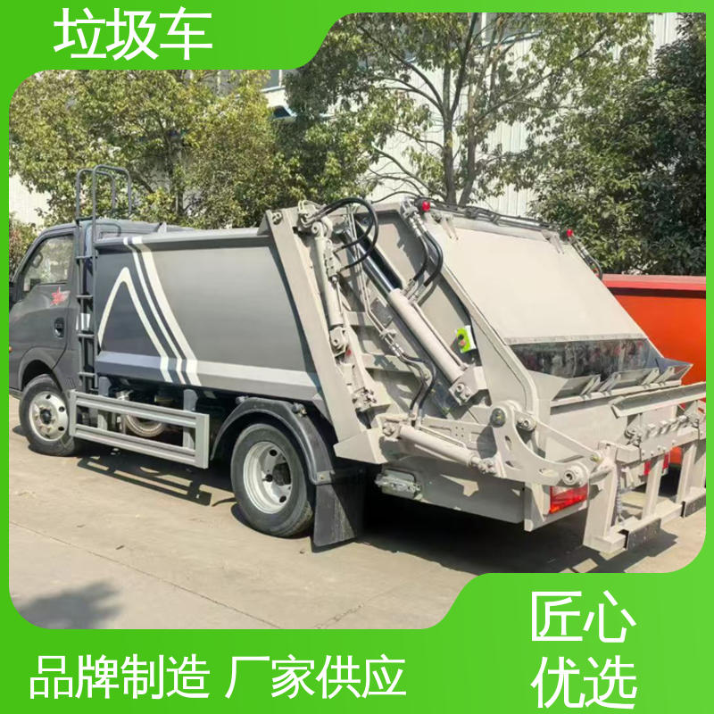 东风 垃圾清运车 厂家直售 现车直发 弧形箱体结构稳定