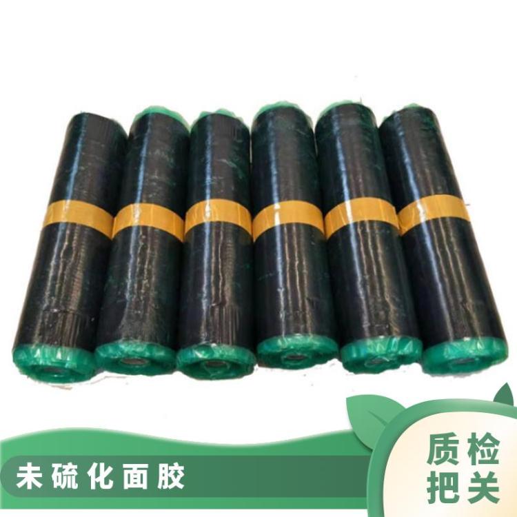 未硫化面胶中垫胶能够在复杂环境条件下保持稳定的性能