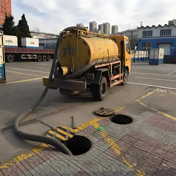 大港太平街 小王庄 清掏隔油池 人工湖清淤抽泥浆 快捷不通不收费