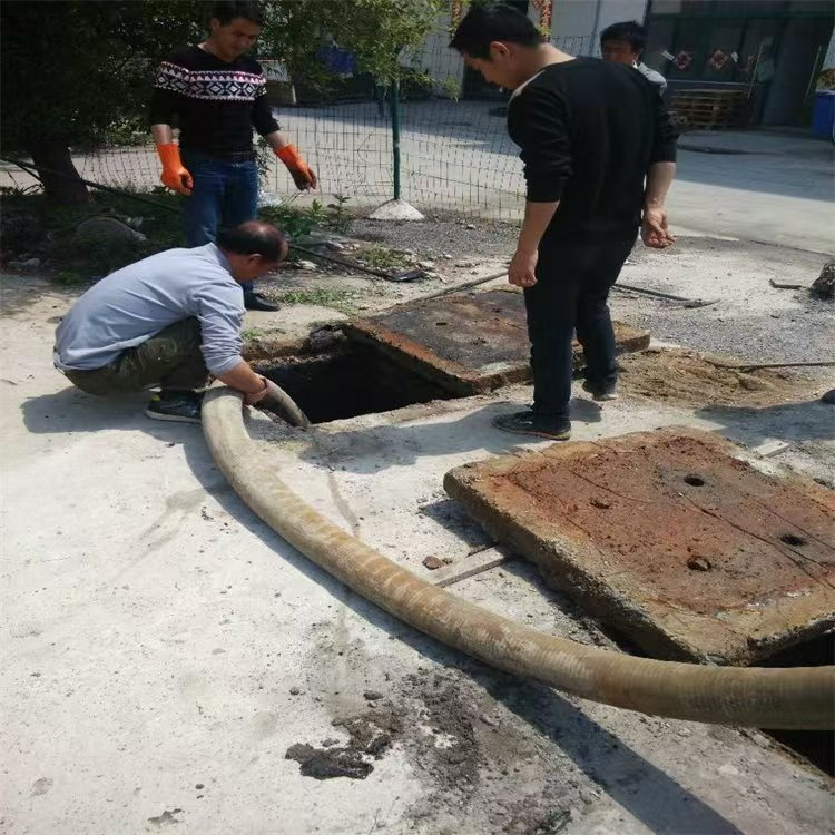 塘沽区 开发西区 污水池清淤 清掏市政窨井 完善的一条龙服务