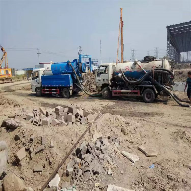 专业沉淀池淤泥清理污泥人工清掏高压清洗吸污施工队