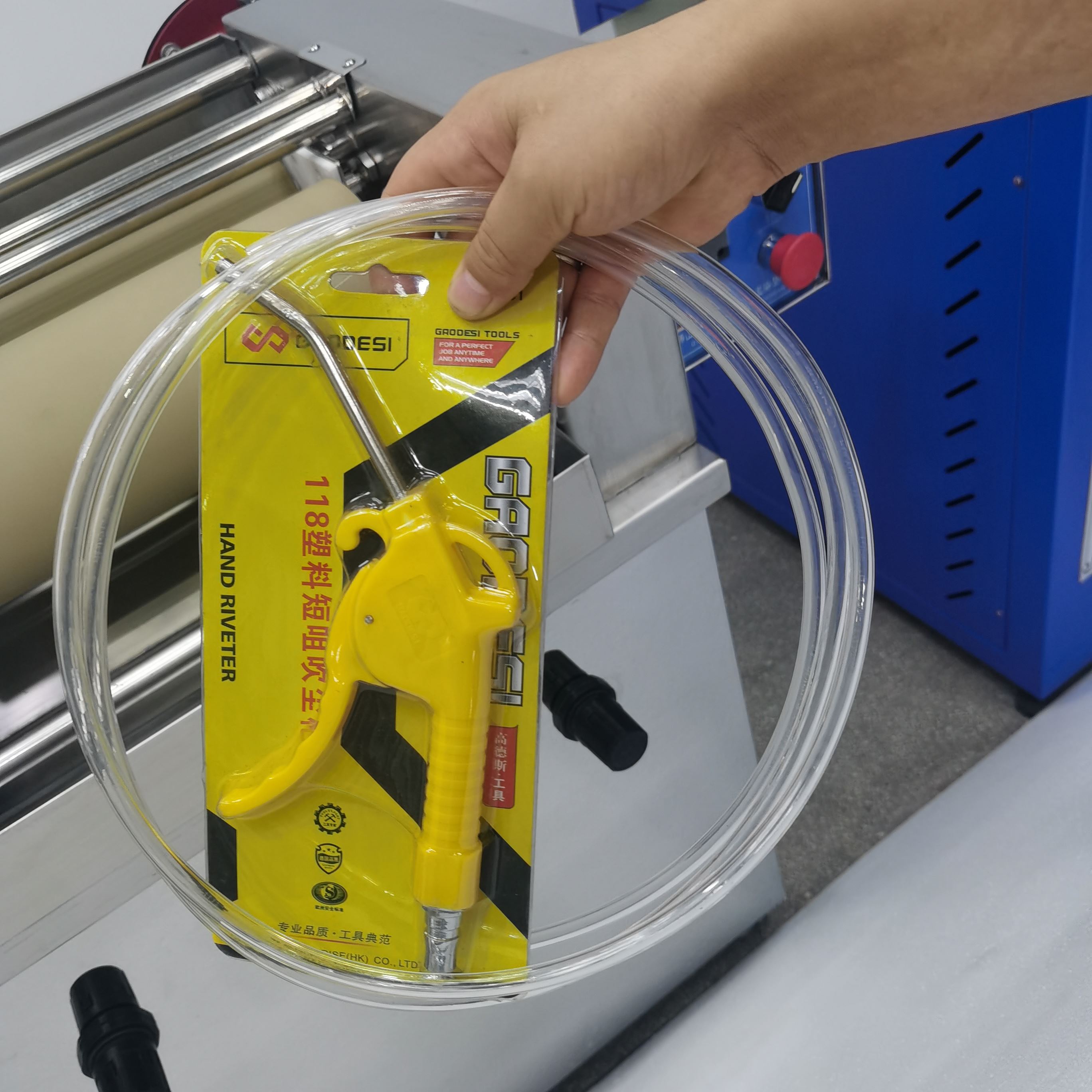  荟宝小压车 电源：220V 50HZ 总功率：0.4KW 可非标定制