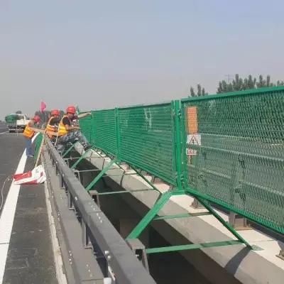 天桥防护网防落物网铁丝网分隔带网公路防眩网