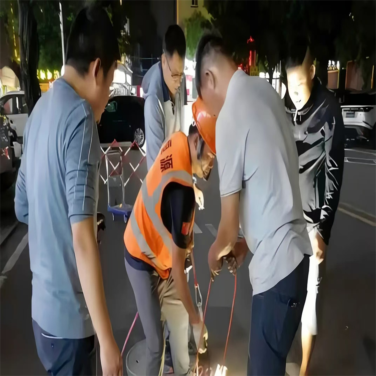 陈陈吉祥管道管道 景德镇昌江区疏通清理隔油池 快速上门 24小时随叫随到