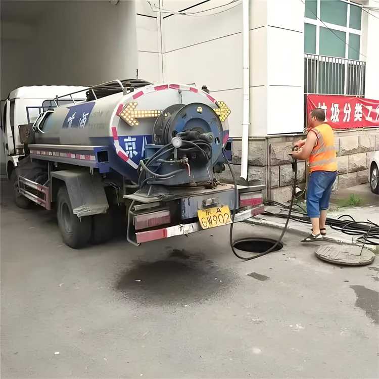 陈陈吉祥管道管道大型吸污车 下水道疏通抽污车抽淤泥车 养殖场化粪池清理