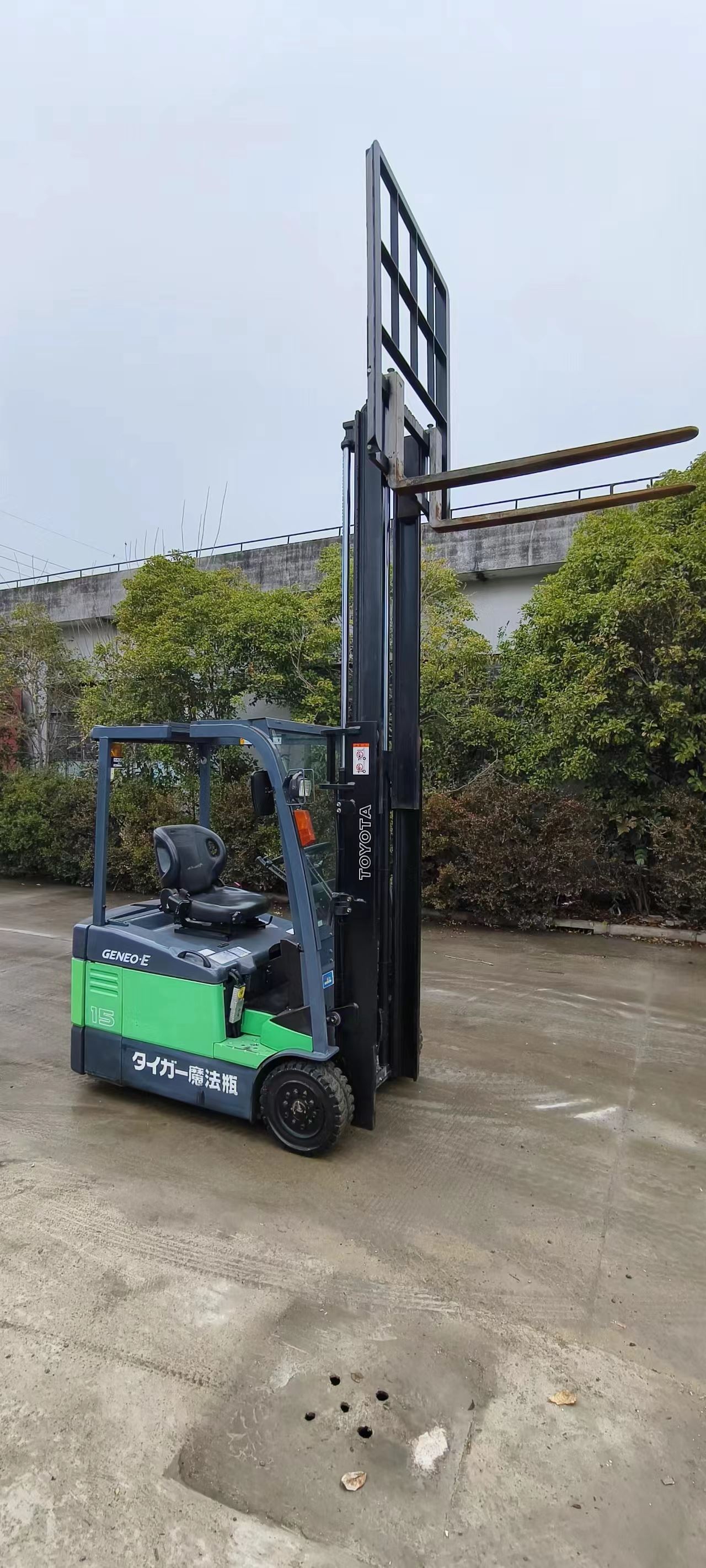 永恪叉车 丰田8F1吨三门架 5.5米2018年车 操作简单