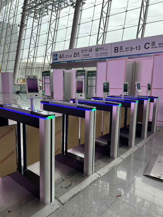 租赁闸机用于建设峰展览会，快速部署节省筹备时间