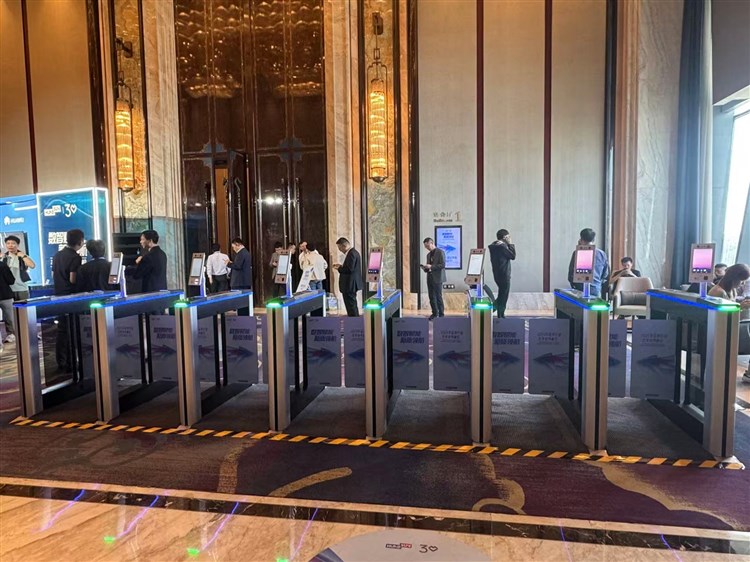 建设峰展览会闸机租赁，提供稳定的设备运行保障
