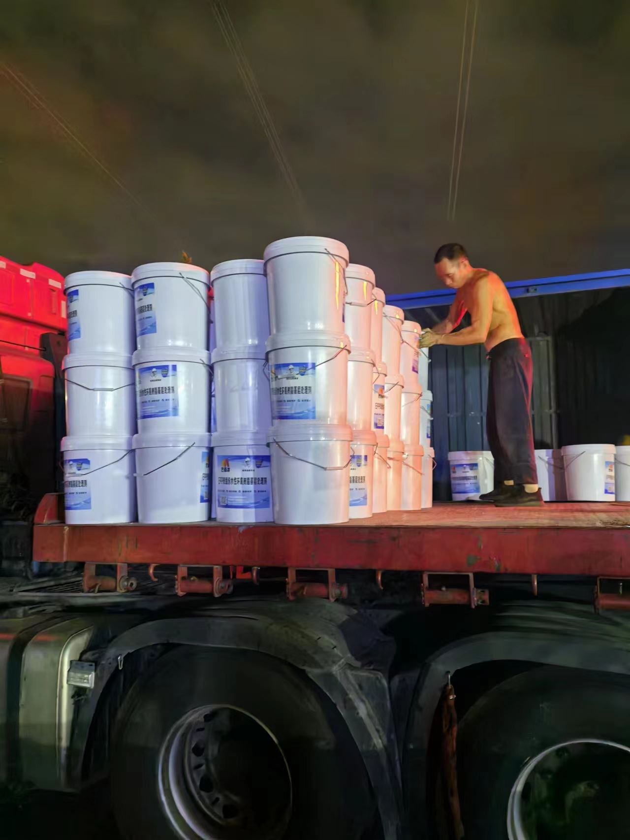 艺佰涂 新配方 FYT-I水性沥青基桥面防水涂料 复合防腐 成膜效果快