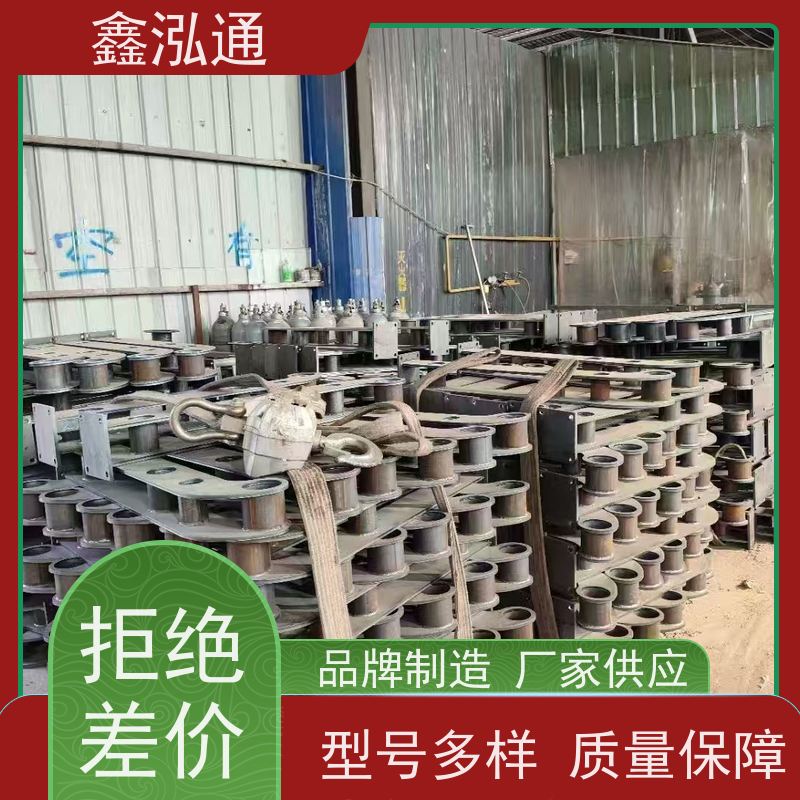 鑫泓通 桥梁防撞护栏 规格齐全种类多 强度高不易生锈