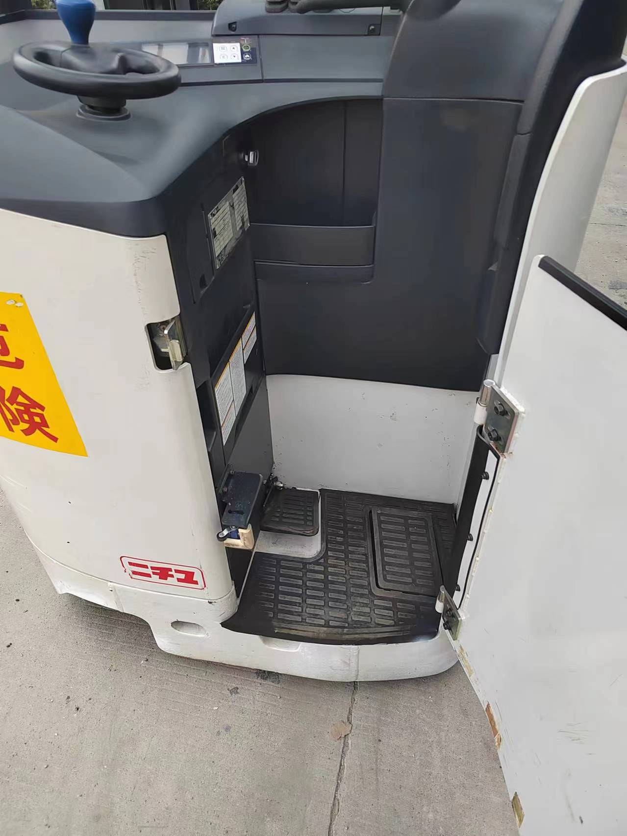 永恪叉车 3米日本原装进口九成半新 仓库冷库堆高车 操作简单