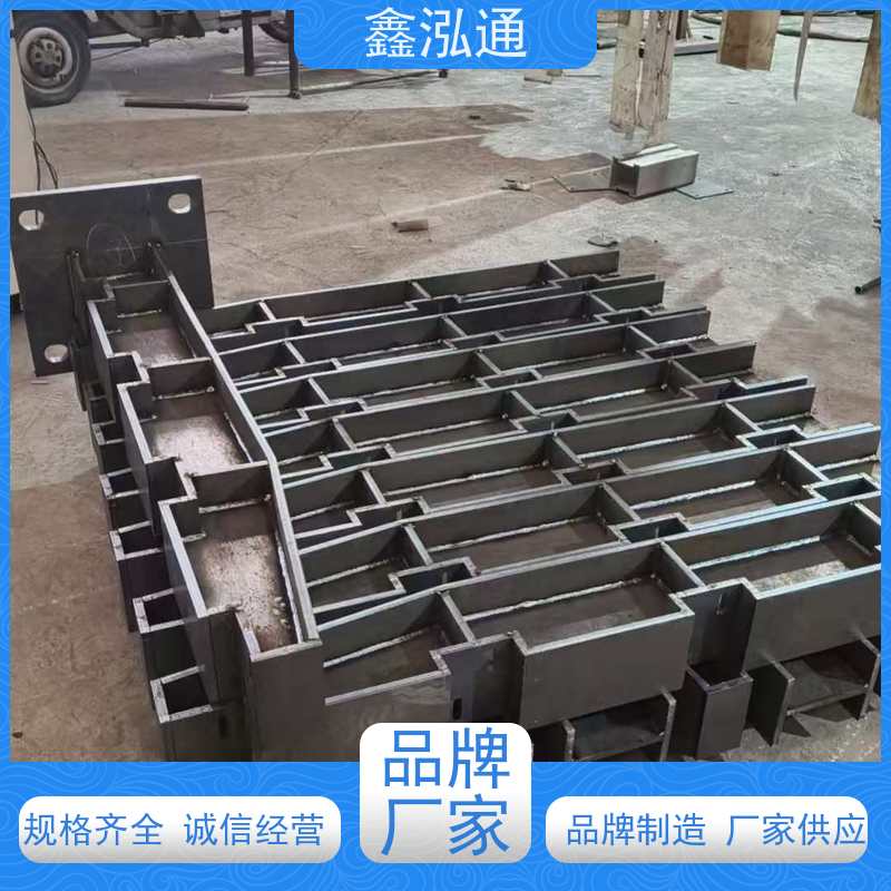 鑫泓通 河道桥梁护栏 道路桥上用 两侧防撞规格齐全