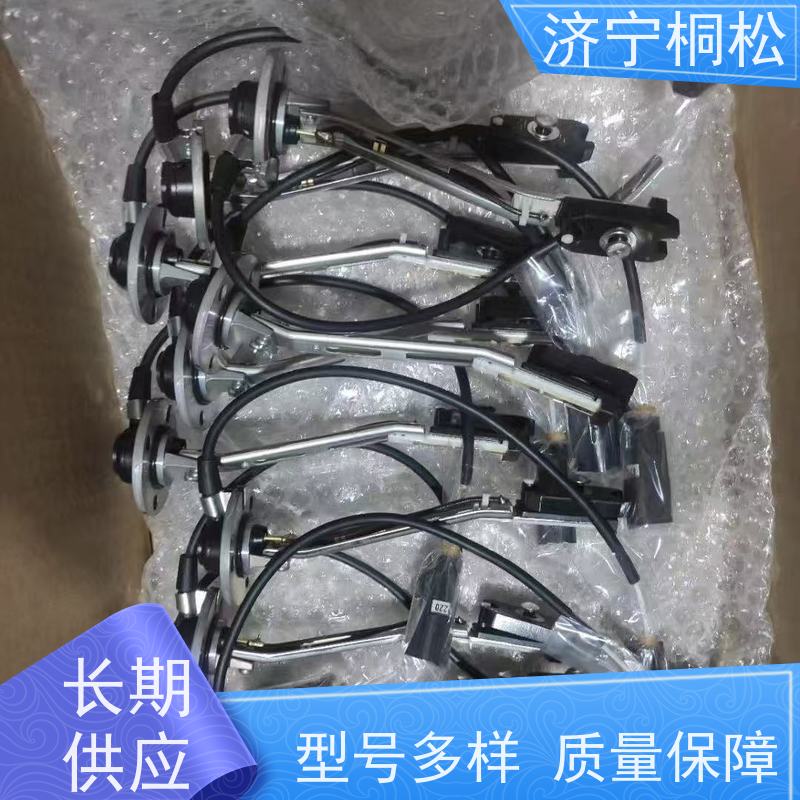 桐松机械 PC挖机全系列 共轨压力传感器6754-72-1211 好配件随时联系