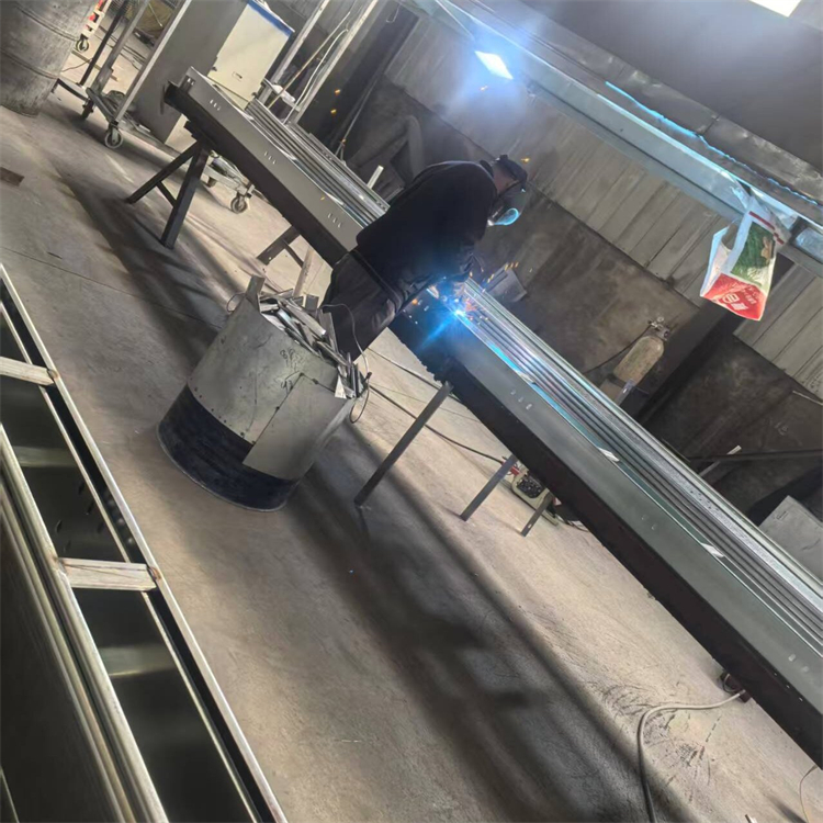 隆鑫 直供 镀锌钢电缆桥架 防腐耐用 坚固可靠 防火安全 使用寿命长