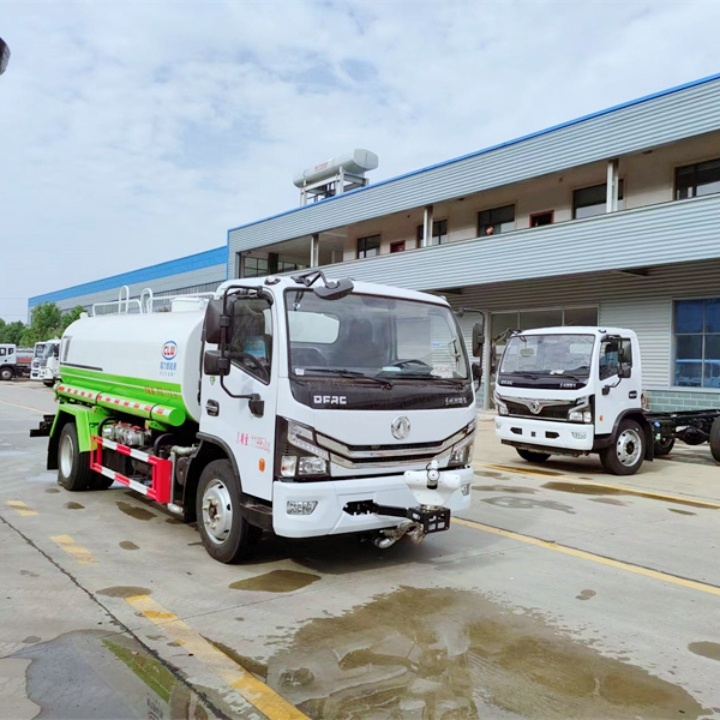  国六排放 市政洒水车 可通过消防栓进水 应急喷洒灭火车