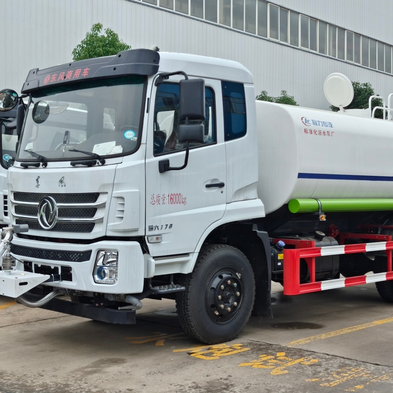 雾炮喷水车 消防洒水车 国六排放标准 可以浇灌路边花木 