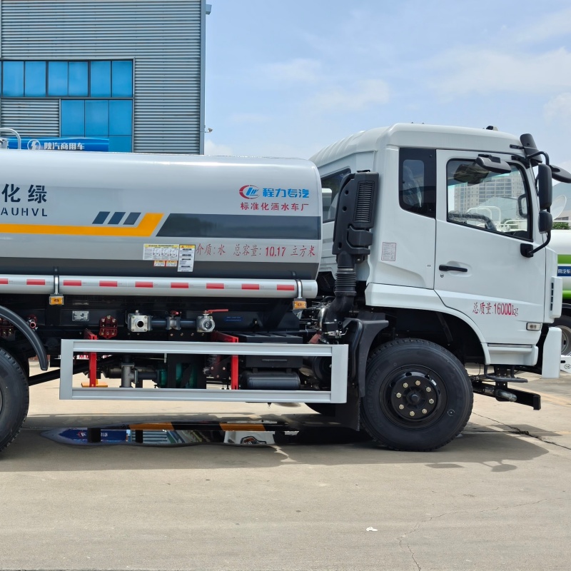 道路洒水车 厂家直供 应急喷洒灭火车 侧喷可浇灌花坛 