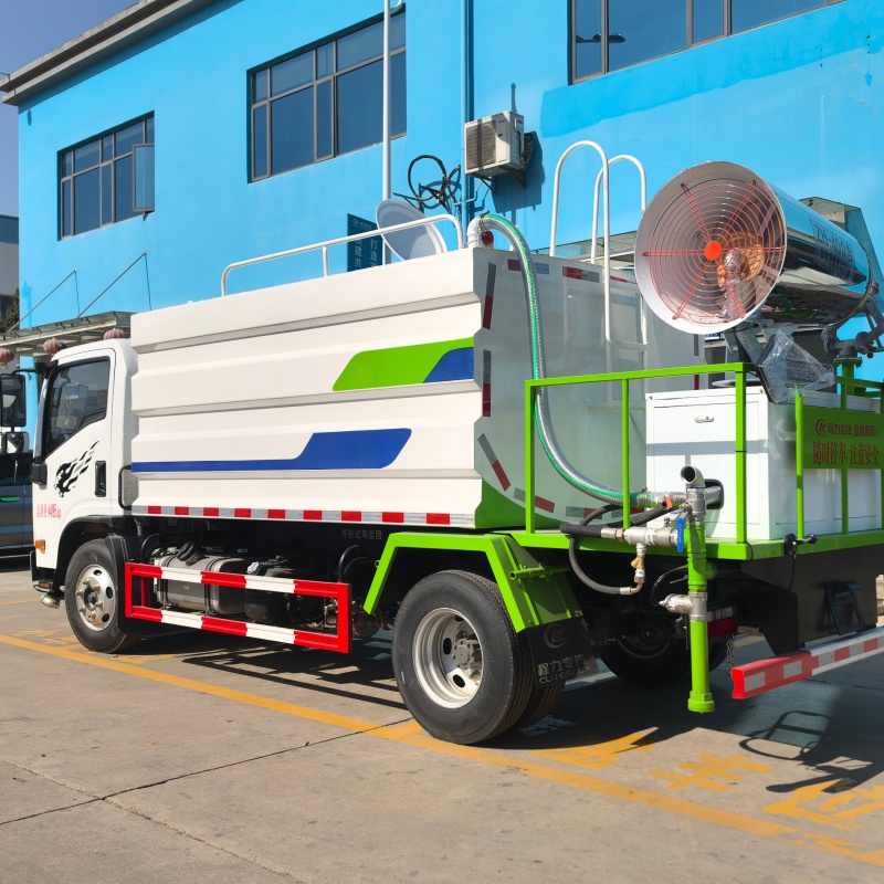 雾炮喷水车 可选装高位花洒 城市洒水车 国六排放 