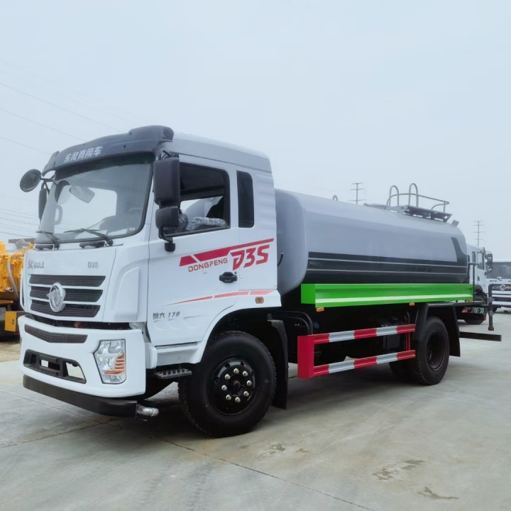  厂家直供 侧喷绿植浇灌 路面洒水车 应急喷洒灭火车