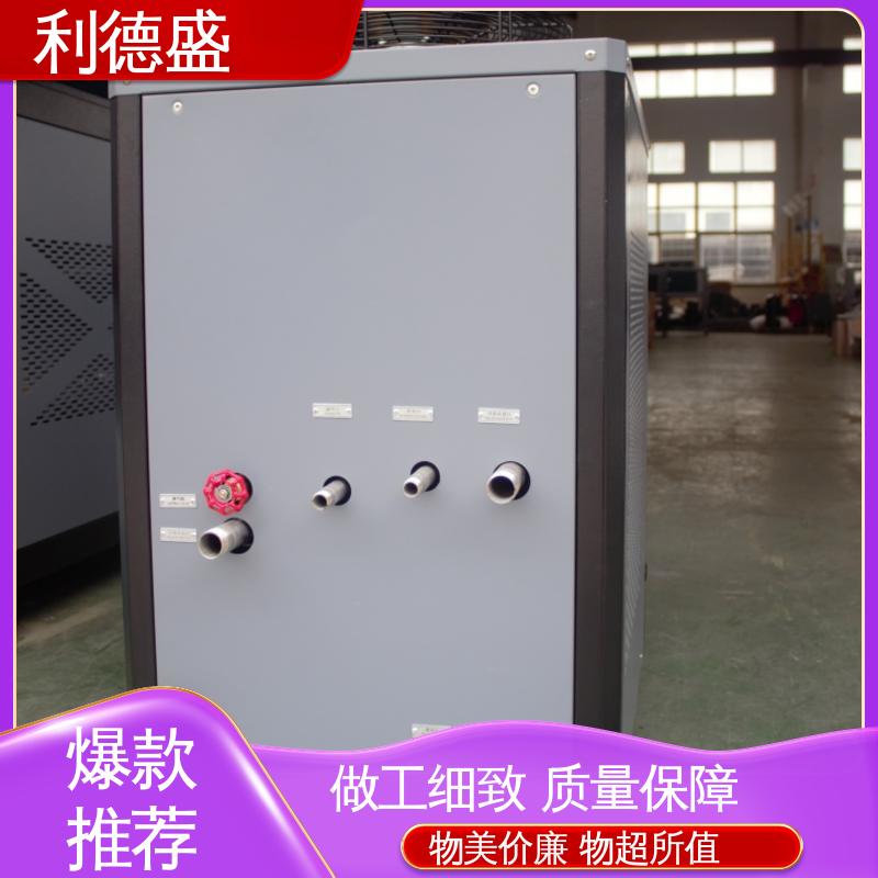 专业级利德盛水冷式冷水机为显示屏生产提供恒温