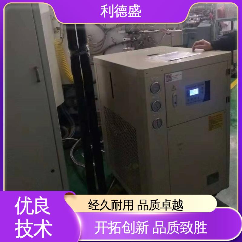 利德盛注塑冷水机服装厂专用制冷系统稳定运行