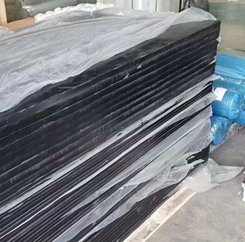 善财切割工整桥梁橡胶块 船用桥墩防撞生产厂家