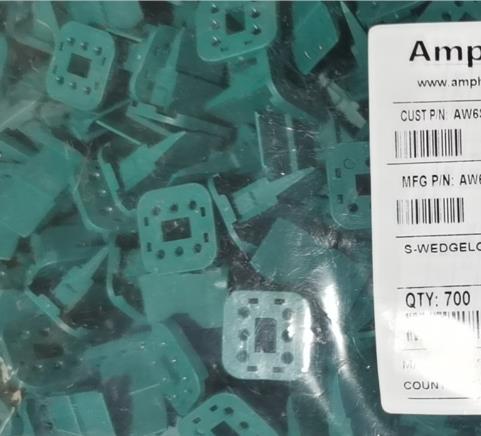 Amphenol/安费诺连接器77138-101LF全新原装联系客服详询