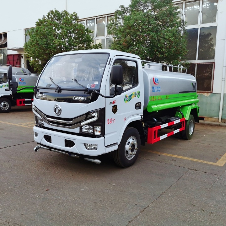 东风福瑞卡 喷雾降尘车 C证驾驶 城市洒水车 侧喷可浇灌花坛