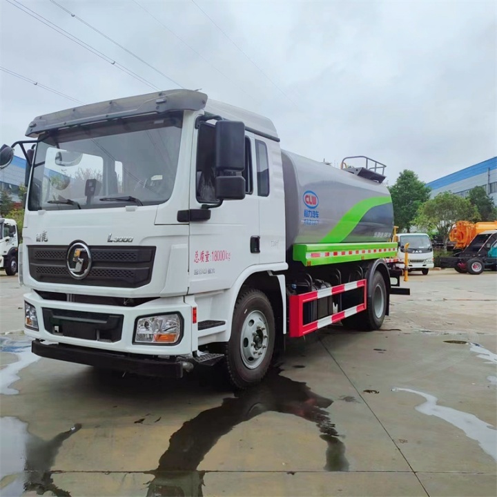 东风途逸 喷洒车 国六排放标准 环卫洒水车 一机多用