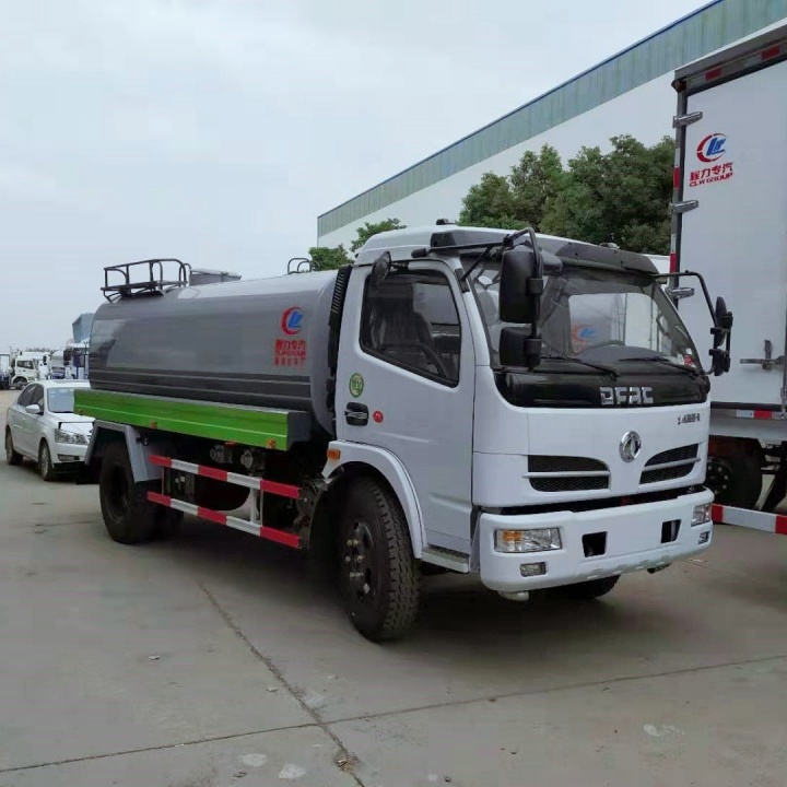 豪沃 应急喷洒灭火车 厂家直供 小型洒水车 可通过消防栓进水