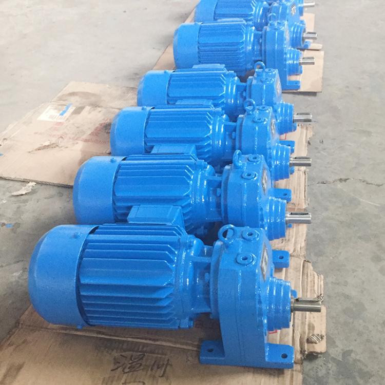 齿轮减速电机三相380V卧式立式400W750W1500W变频调速电动机