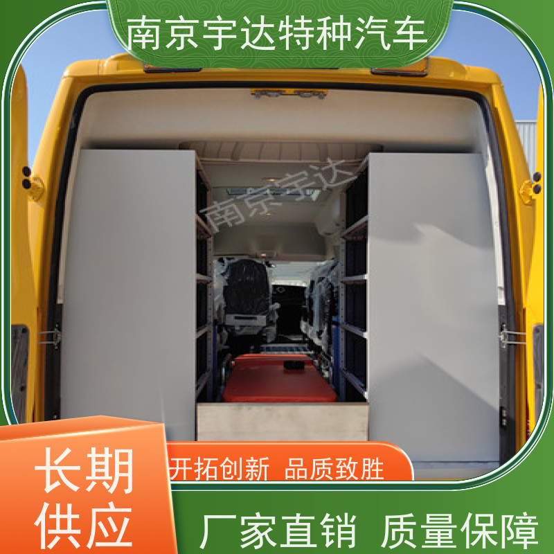 依维柯牌矿山救援装备车气防指挥车功率12513座