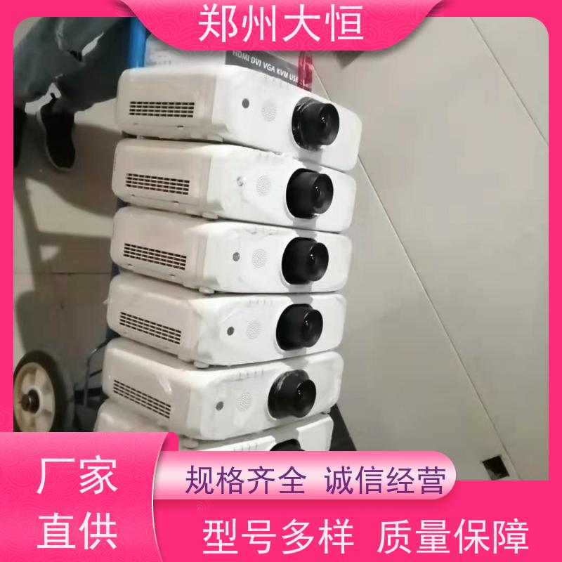 松下 21000流明，分辨率1920*1200 电影院放映机