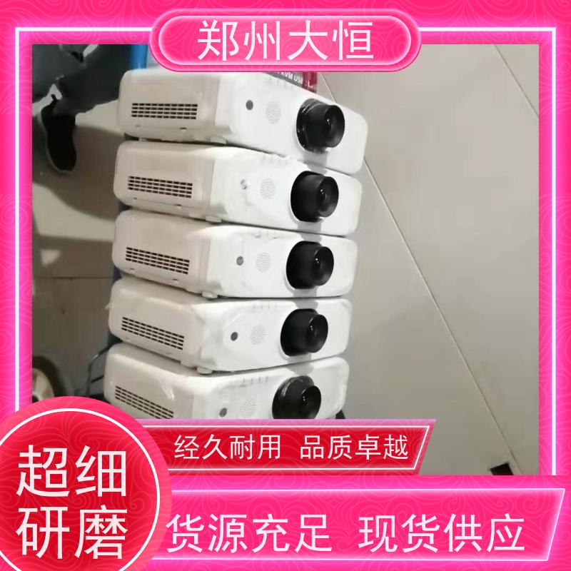 河南现代大恒 21000流明，分辨率1920*1200 松下投影机