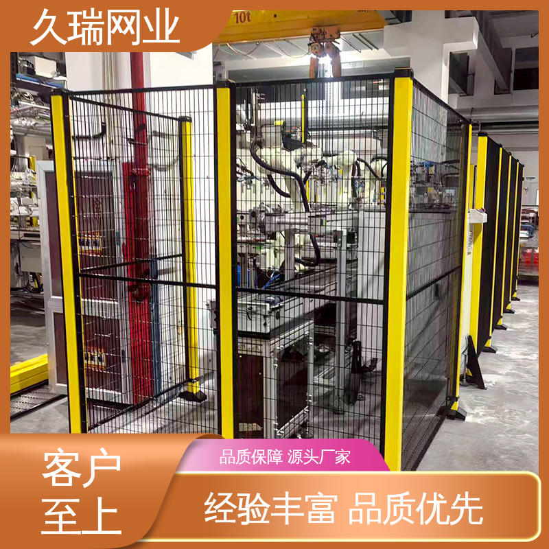 自动化智能设备 隔离网围栏 适用于公路 实用性强 久瑞网业