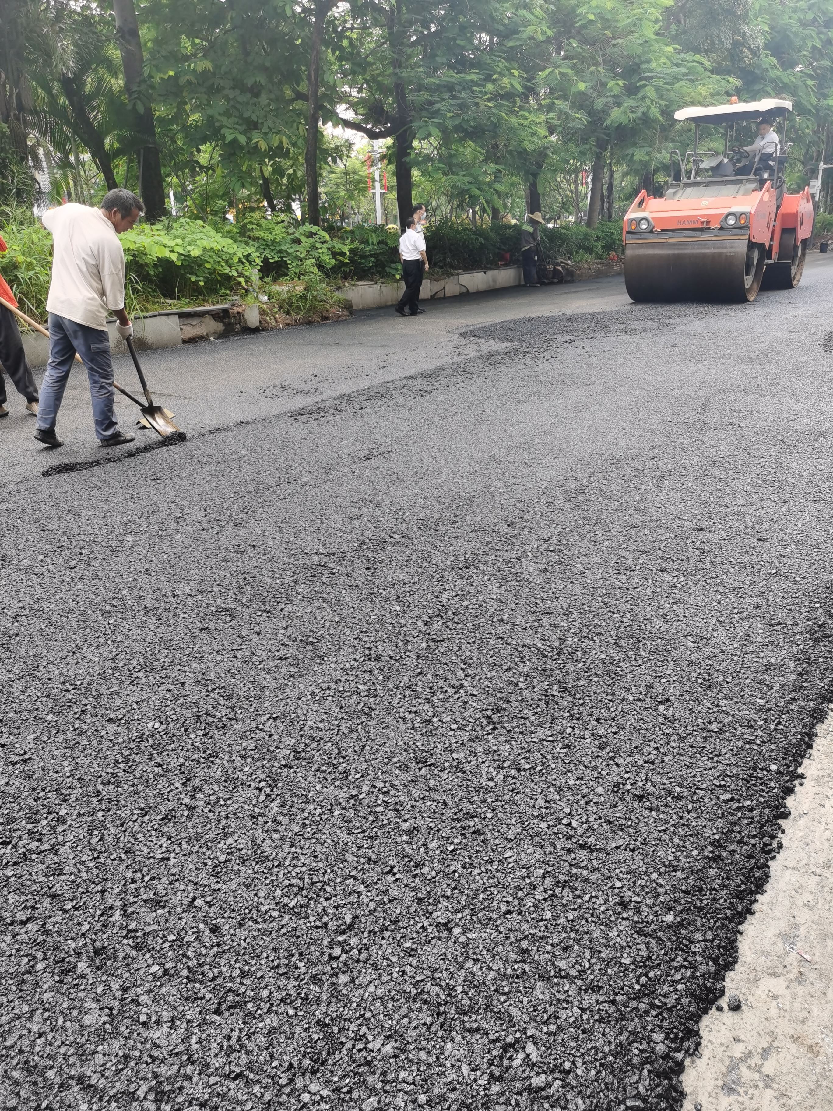 路易通 校园步道 沥青道路施工方案 周期短实力厂家
