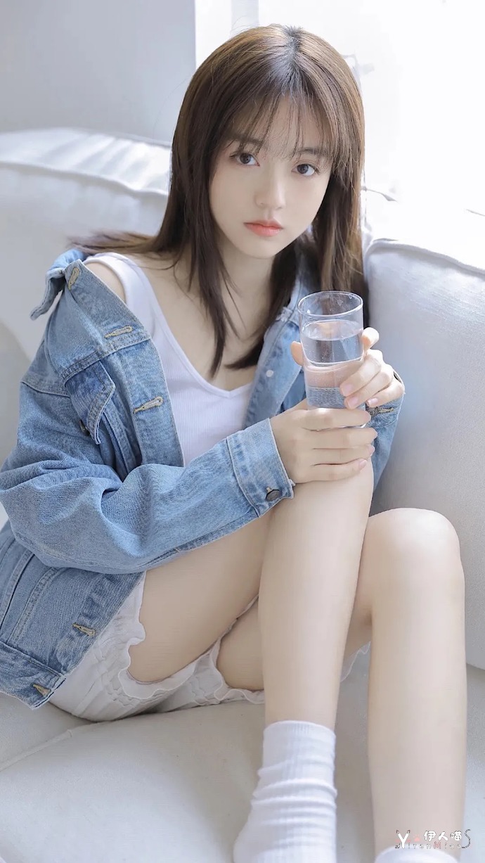 「萌妹壁纸」YRM.001-软萌妹子图