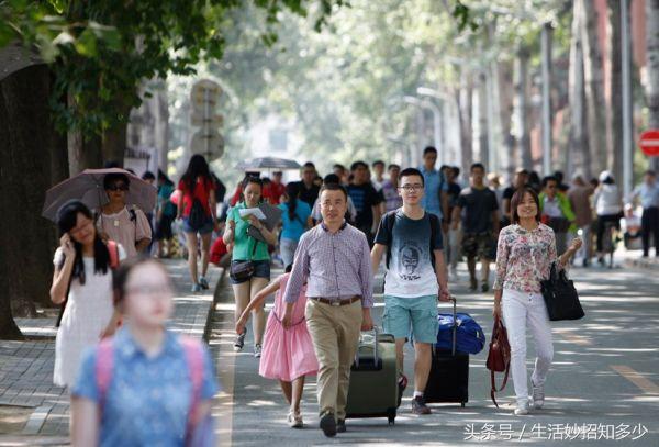 开学就要赢！背着大葱去上学，这些入园装备90后表示真的没见过