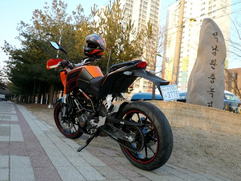 车友在韩国提台KTM Duck 125，最强125秒杀200cc，可惜国内没有