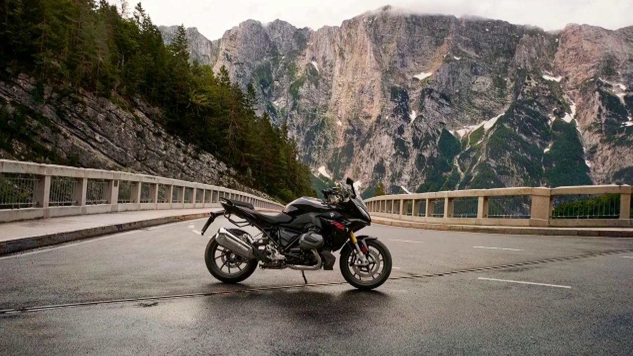 座高仅760mm的宝马公升级旅行车！2019 BMW R 1250 RS 详细参数