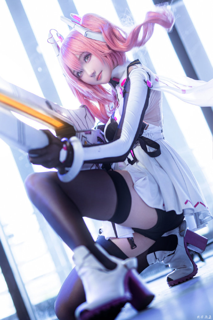 cos：交错核心卡提那Cosplay正片9P-瓜希酱 (5).jpeg
